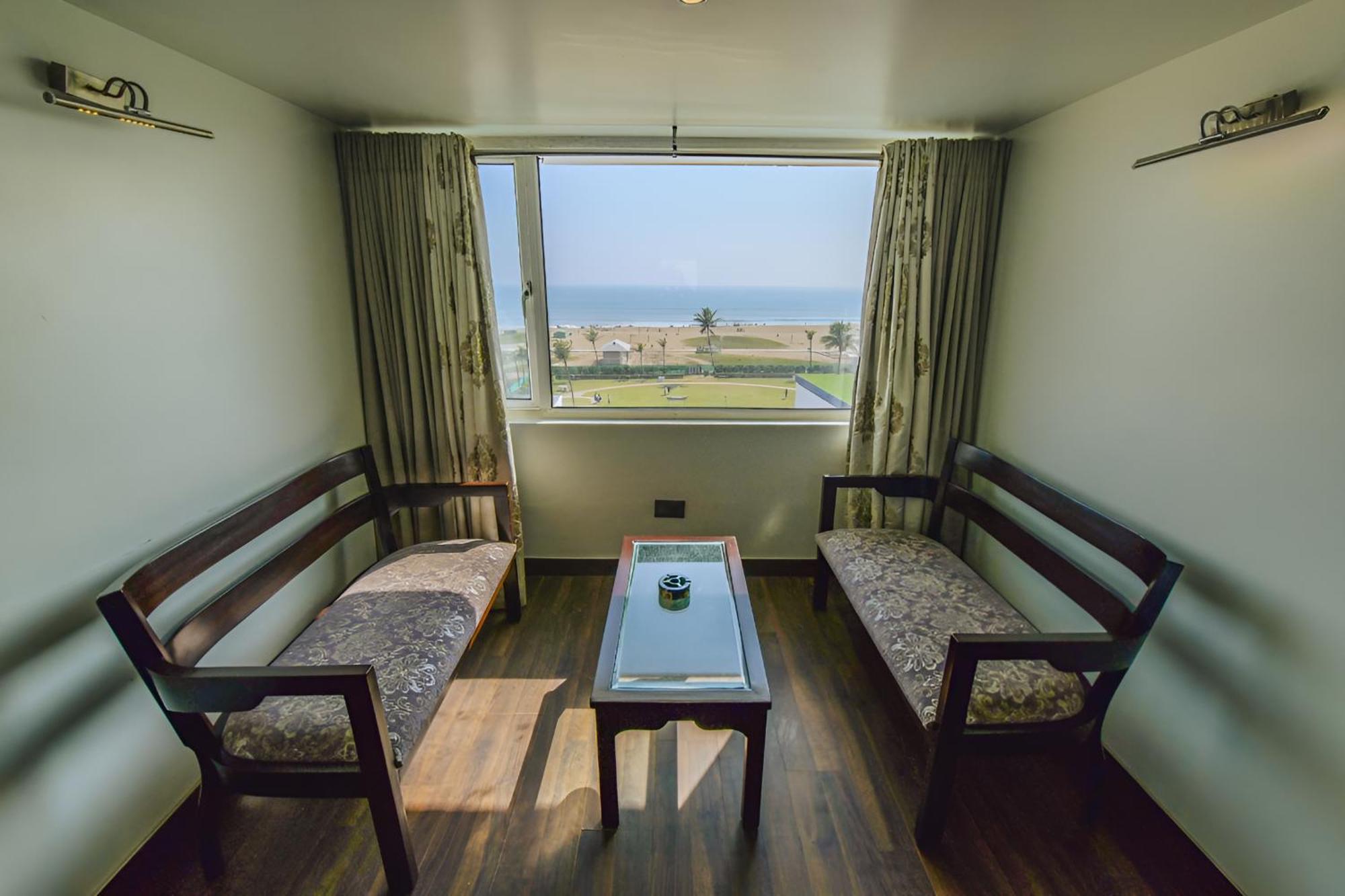 Hotel Holiday Resort Puri Exterior photo